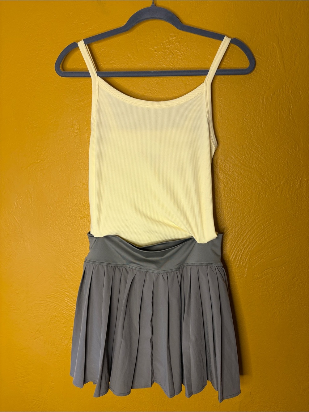 No Boundaries Pale Yellow Tank (NWT) and Gray Pleated Skirt Set Medium 7-9